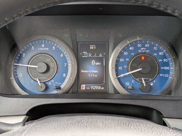 Used 2017 Toyota Sienna XLE Premium FWD image 31