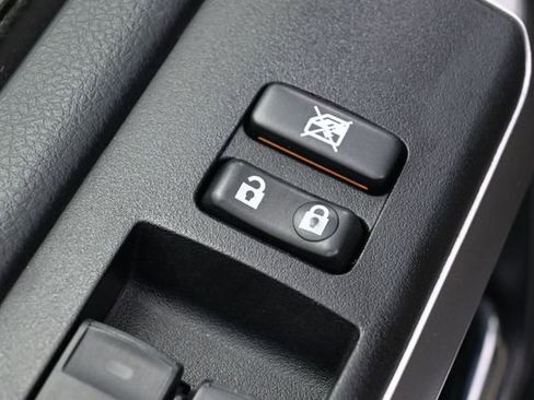 Used 2015 Toyota 4Runner Limited AWD/4WD image 13