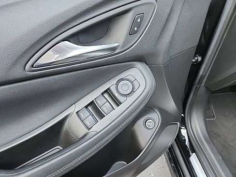 Used 2023 Buick Encore GX Select w/ Sport Touring Package FWD image 25
