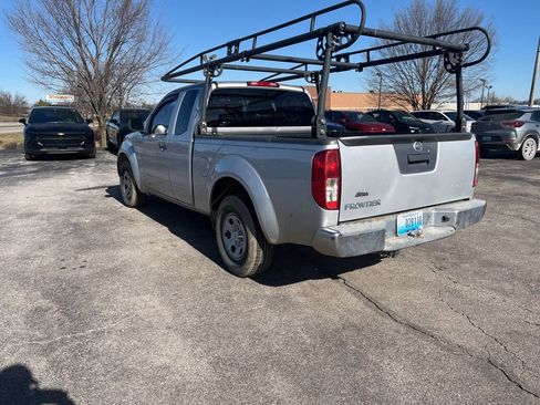 Used 2013 Nissan Frontier S w/ S Preferred Pkg image 4