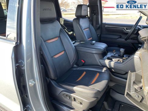 Used 2025 GMC Sierra 1500 AT4 w/ AT4 Premium Package image 28