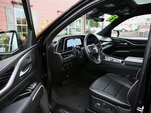 Used 2023 Cadillac Escalade Sport image 8