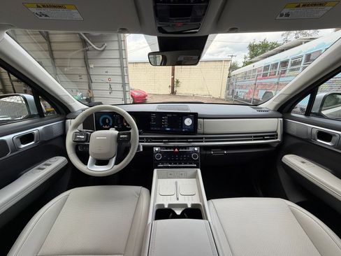 Used 2025 Hyundai Santa Fe SEL AWD/4WD image 35