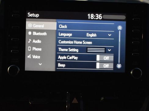 Used 2020 Toyota Corolla LE image 28