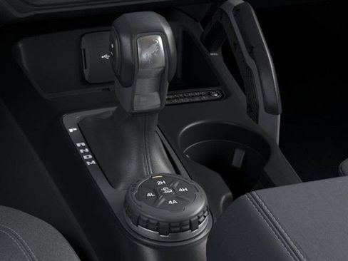 New 2025 Ford Bronco Badlands image 17