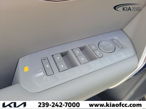 New 2027 Kia Seltos S FWD image 20