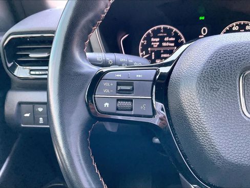 Used 2024 Honda Pilot TrailSport image 23