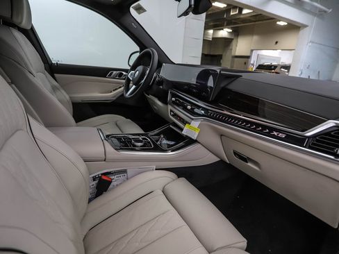New 2026 BMW X5 xDrive40i w/ M Sport Package image 30
