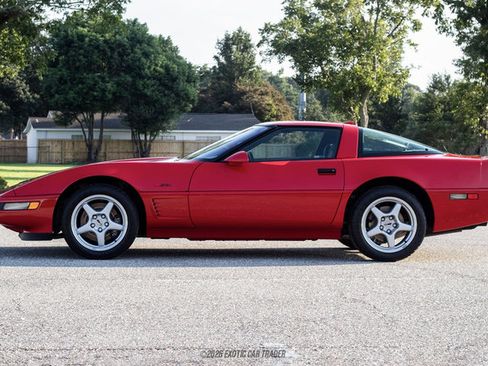Used 1995 Chevrolet Corvette ZR1 RWD image 3