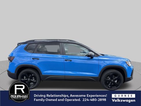 New 2026 Volkswagen Taos SE AWD/4WD image 11