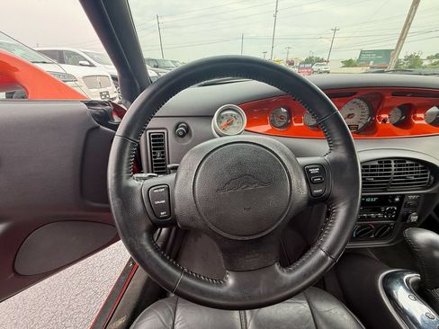 Used 2001 Chrysler Prowler RWD image 15