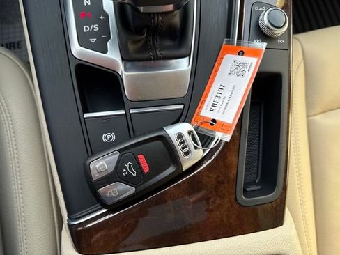 Used 2019 Audi A4 2.0T Premium w/ Convenience Package image 28