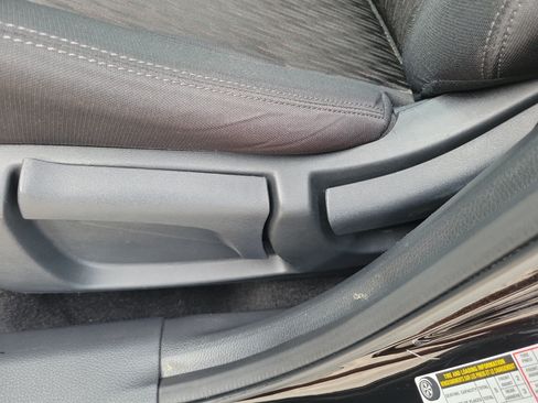 Used 2020 Nissan Rogue S FWD image 18