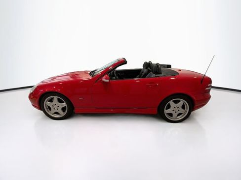 Used 2001 Mercedes-Benz SLK 320 image 4