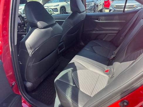 Used 2021 Toyota Camry SE FWD image 34