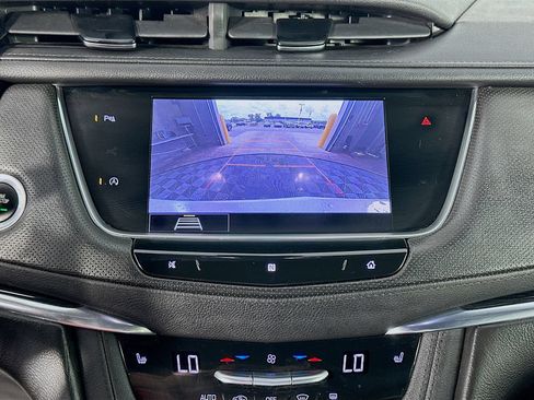 Used 2020 Cadillac XT5 Premium Luxury FWD image 13