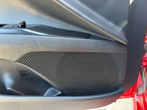 Used 2019 Toyota Camry XSE image 11