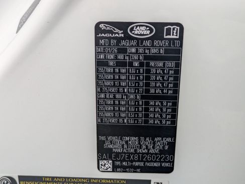 New 2026 Land Rover Defender 110 S AWD/4WD image 32