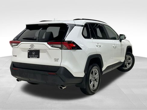 Used 2025 Toyota RAV4 XLE AWD/4WD image 5