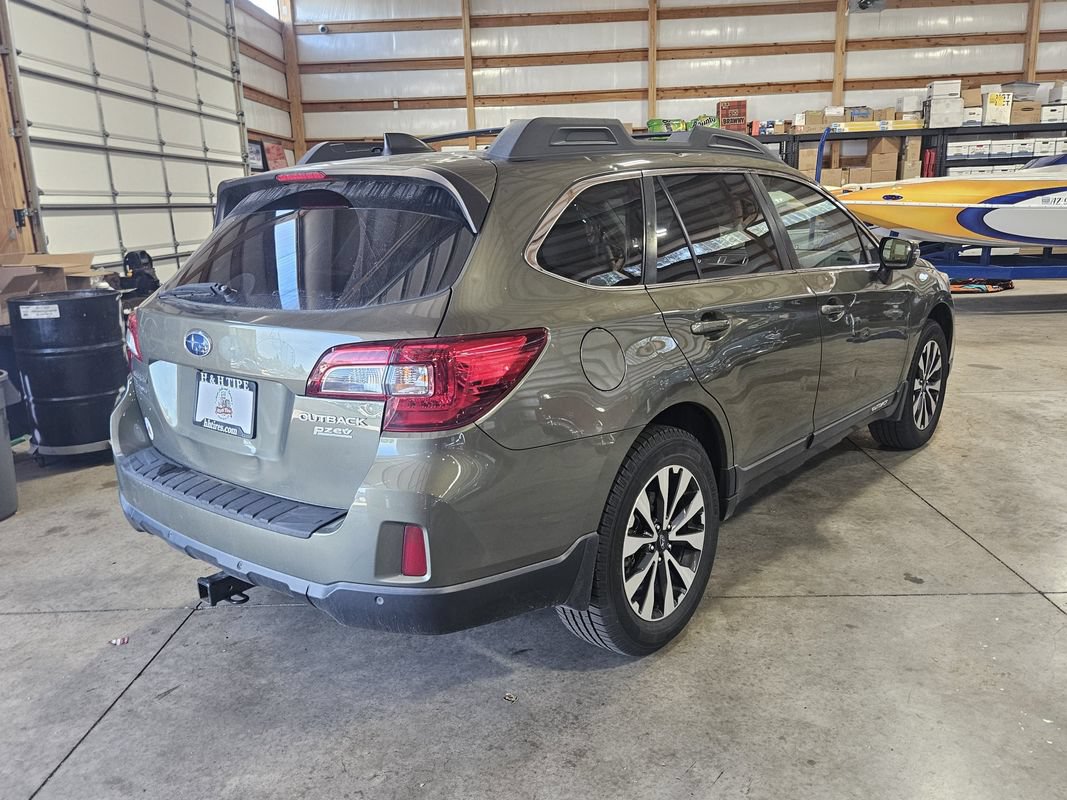 Used 2017 Subaru Outback 2.5i Limited AWD/4WD image 8