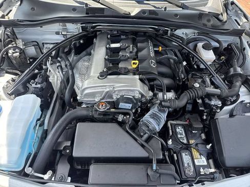 Used 2019 MAZDA MX-5 Miata RF Grand Touring w/ GT-S Package RWD image 30