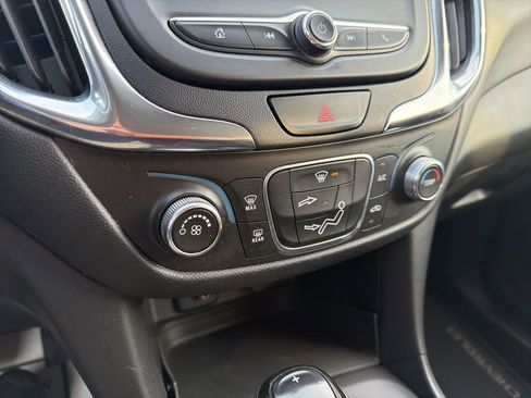 Used 2018 Chevrolet Equinox LT image 31