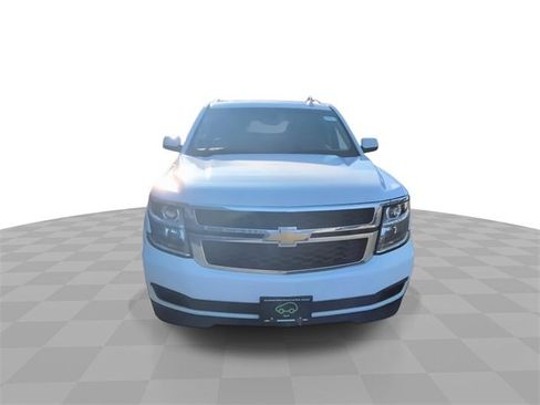 Used 2019 Chevrolet Tahoe LT image 3