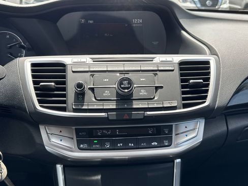Used 2015 Honda Accord Sport image 26