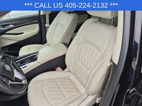 Used 2023 Buick Enclave Avenir AWD/4WD image 19