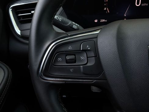 Used 2025 Buick Encore GX Preferred FWD image 32