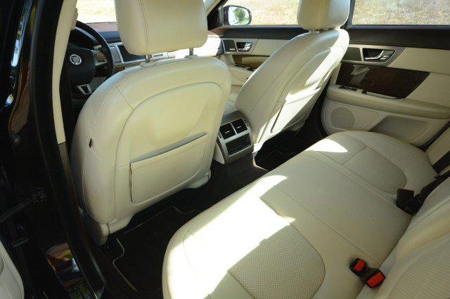 Used 2010 Jaguar XF Supercharged RWD image 26