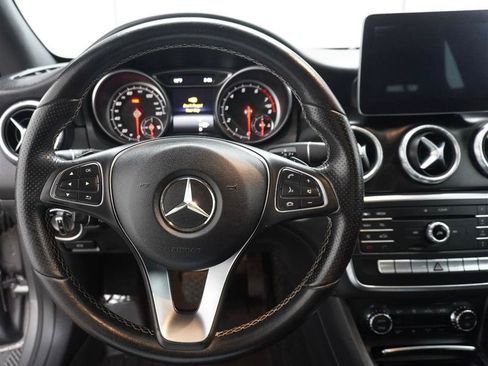 Used 2018 Mercedes-Benz CLA 250 image 12