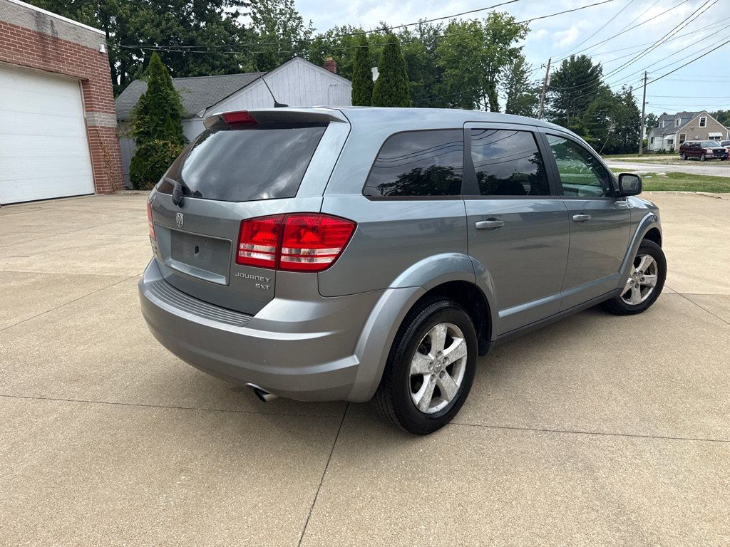 Used 2009 Dodge Journey SXT FWD image 6