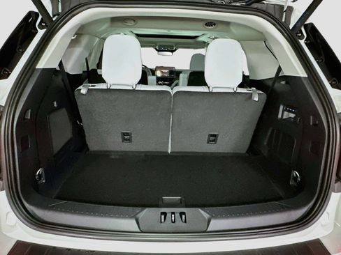 New 2026 Ford Explorer Platinum w/ LUX Leather Package AWD/4WD image 34