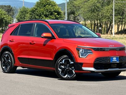 Used 2023 Kia Niro Wind w/ Wind Preserve Package