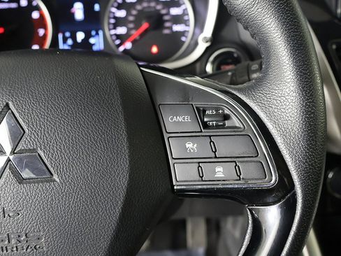 Used 2024 Mitsubishi Eclipse Cross SE image 39