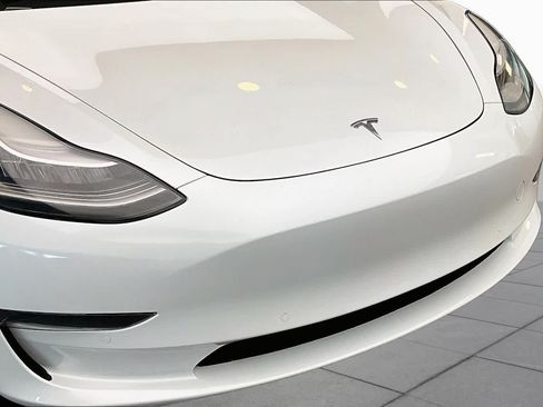 Used 2020 Tesla Model 3 Standard Range Plus RWD image 30