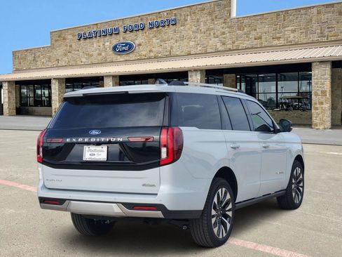 New 2026 Ford Expedition Platinum w/ Driver's Package AWD/4WD image 5