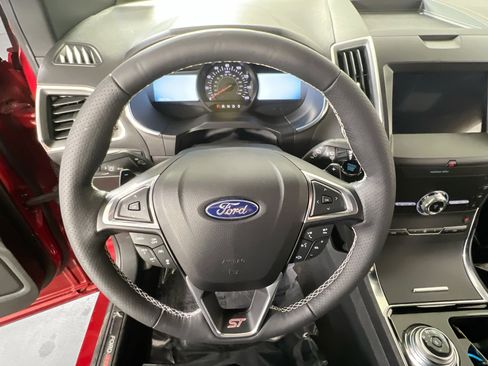 Used 2020 Ford Edge ST w/ Cold Weather Package image 11