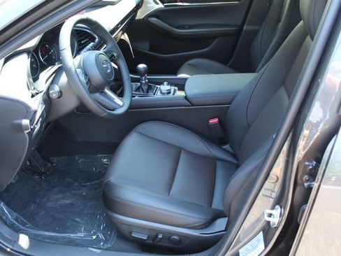 New 2026 MAZDA MAZDA3 2.5 S Hatchback w/ Premium Pkg FWD image 11
