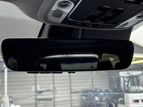 Used 2022 Honda Pilot Elite image 23