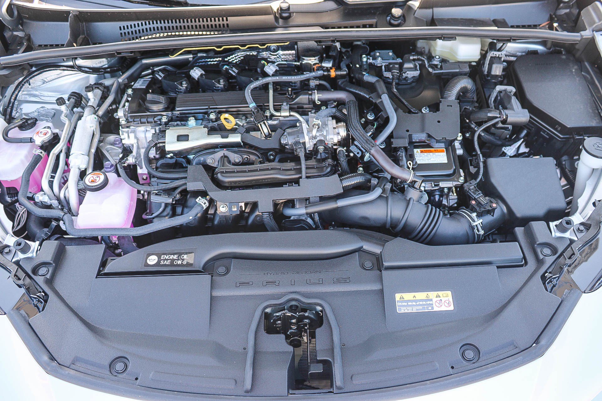 New 2027 Toyota Prius Plug-In Hybrid FWD image 14