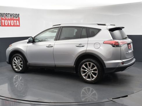 Used 2017 Toyota RAV4 Limited FWD image 2