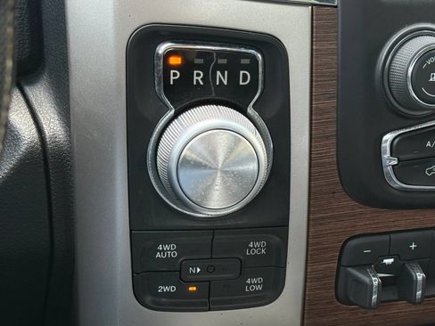 Used 2016 RAM 1500 Laramie AWD/4WD image 30