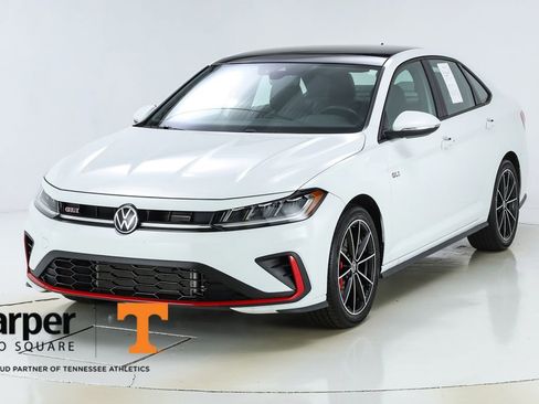 Used 2025 Volkswagen Jetta GLI Autobahn FWD image 38