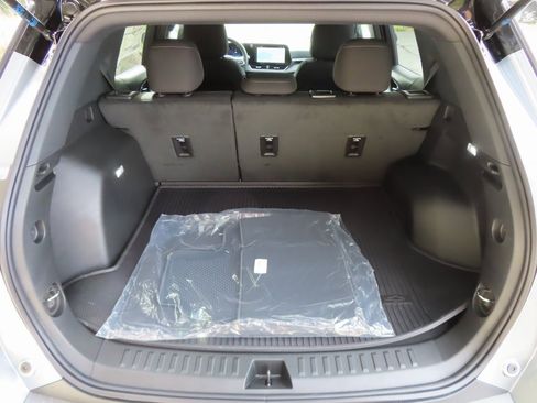 New 2026 Chevrolet Equinox LT w/ LPO, Floor Liner Package image 19