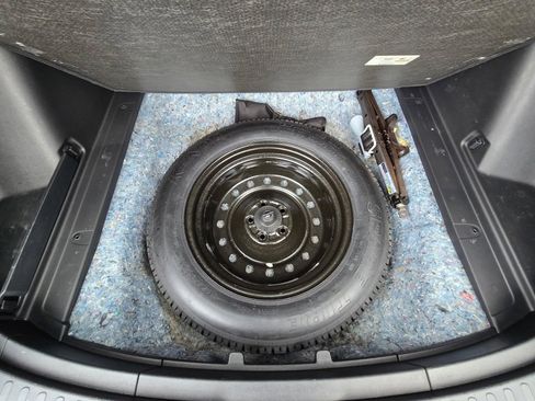 Used 2019 Honda CR-V LX image 30