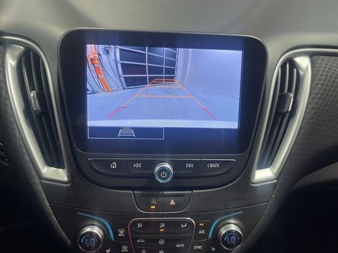 Used 2024 Chevrolet Malibu LT image 14