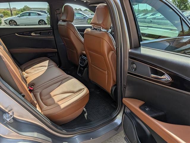 Used 2023 Lincoln Nautilus Reserve w/ Equipment Group 201A AWD/4WD image 17