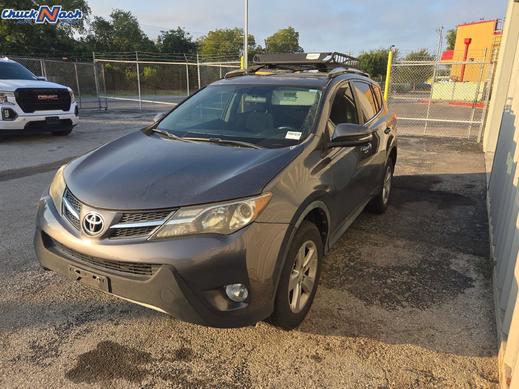 Used 2013 Toyota RAV4 XLE FWD image 3